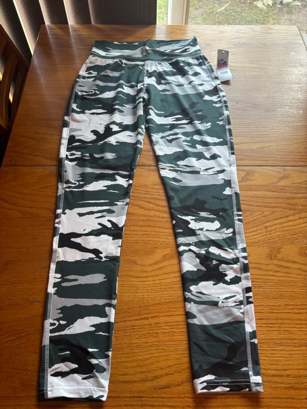 NWT Camo NFL Leggings Size M Green Bay Packers